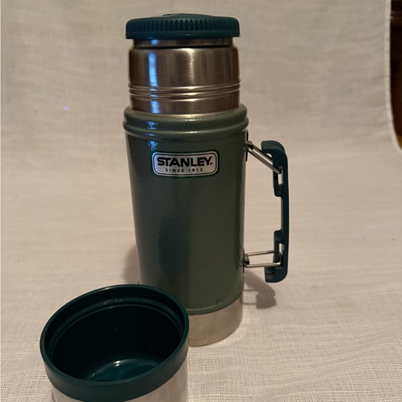 Stanley Classic Green Thermos with Metal Accents - Picture 2 of 4